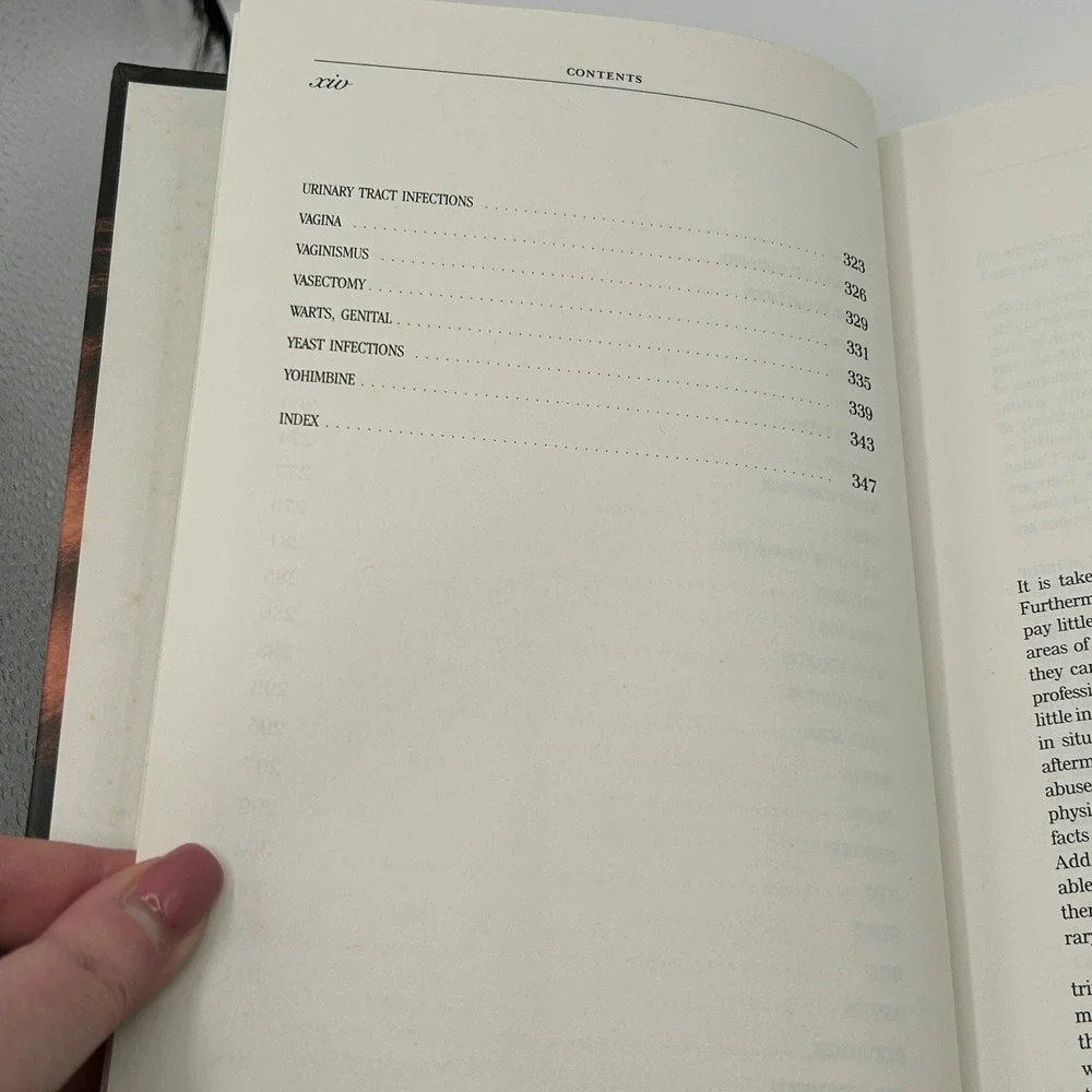 The Practical Encyclopedia of Sex‎ and Health Bechtel Hardcover  1993 120 Facts